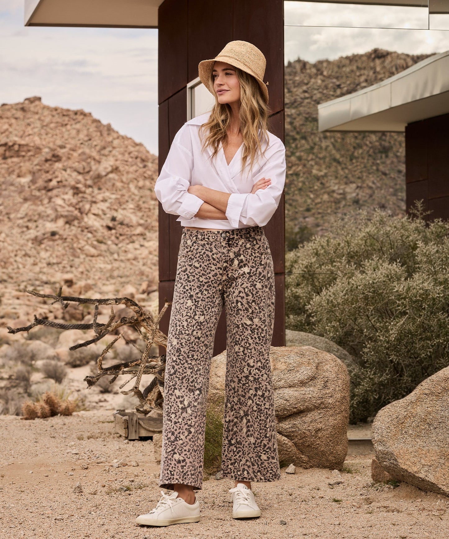 Meg High Rise Wide Leg, Petite in Taupe