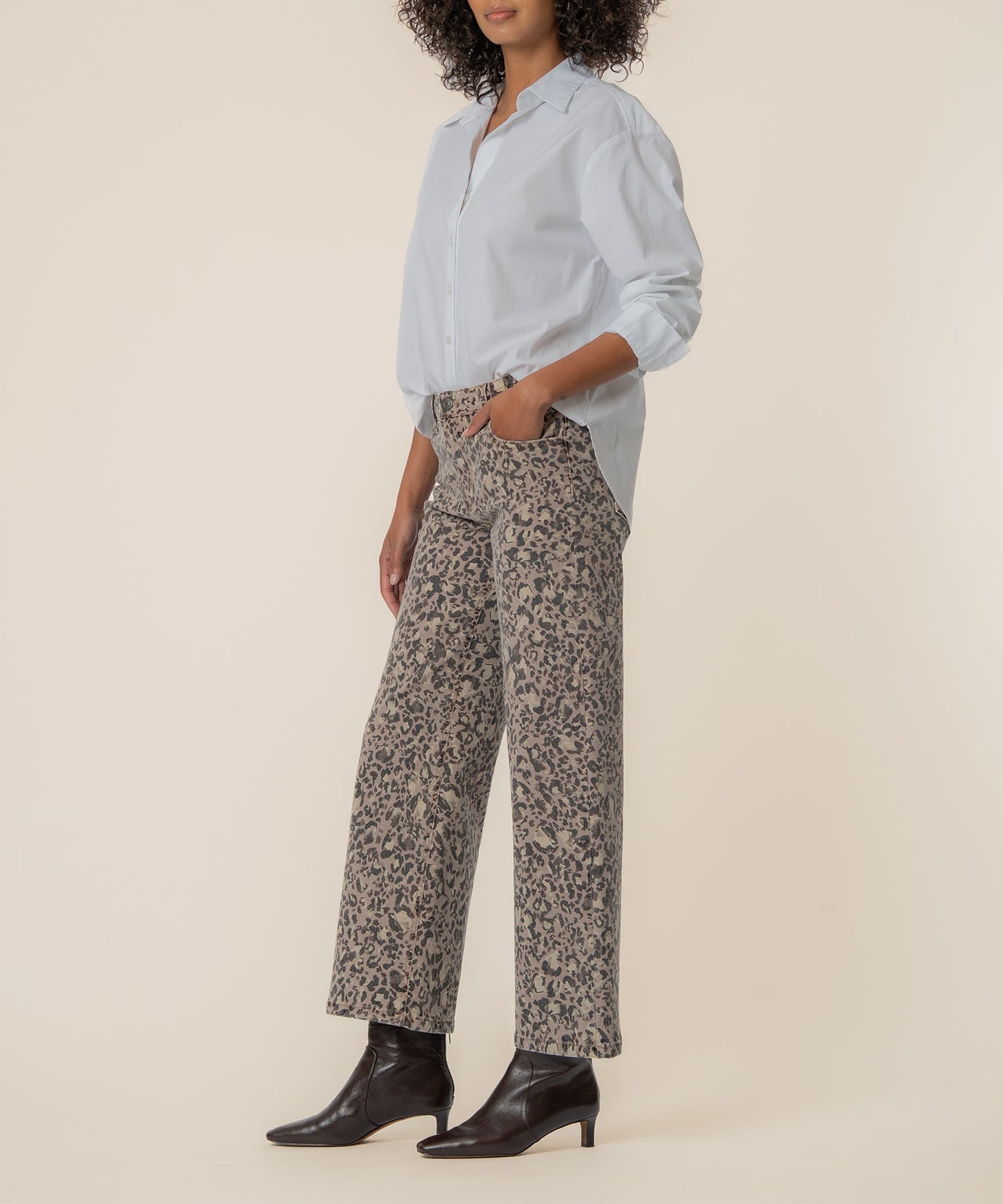 Meg High Rise Wide Leg, Petite in Taupe