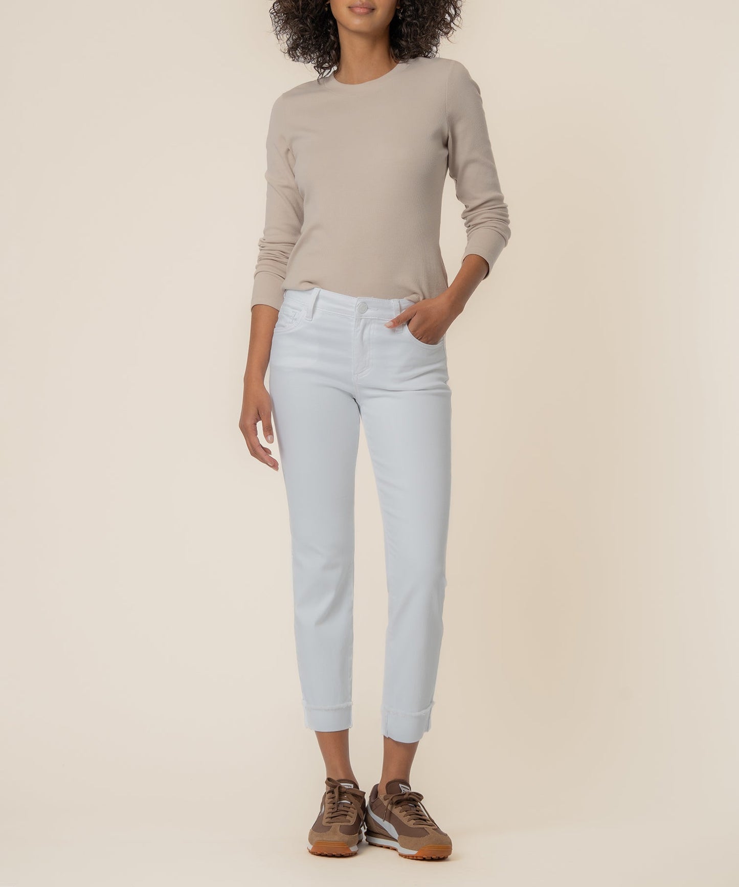 Amy Mid Rise Crop Straight Leg, Petite in Optic White