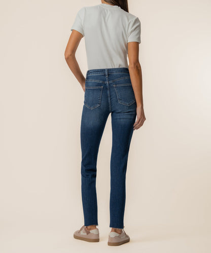 Rachael High Rise Mom Jean, Petite in Explore Wash