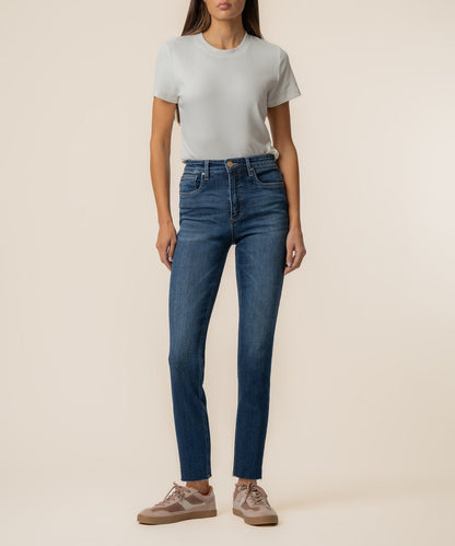 Rachael High Rise Mom Jean, Petite in Explore Wash