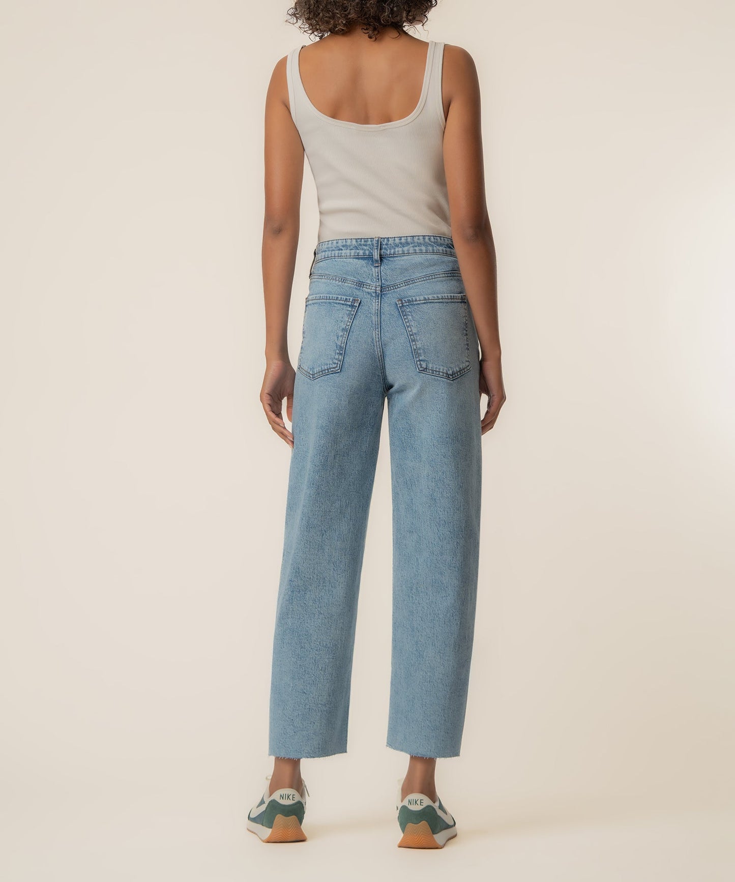 Gwen High Rise Wide Leg, Petite in Well Wash