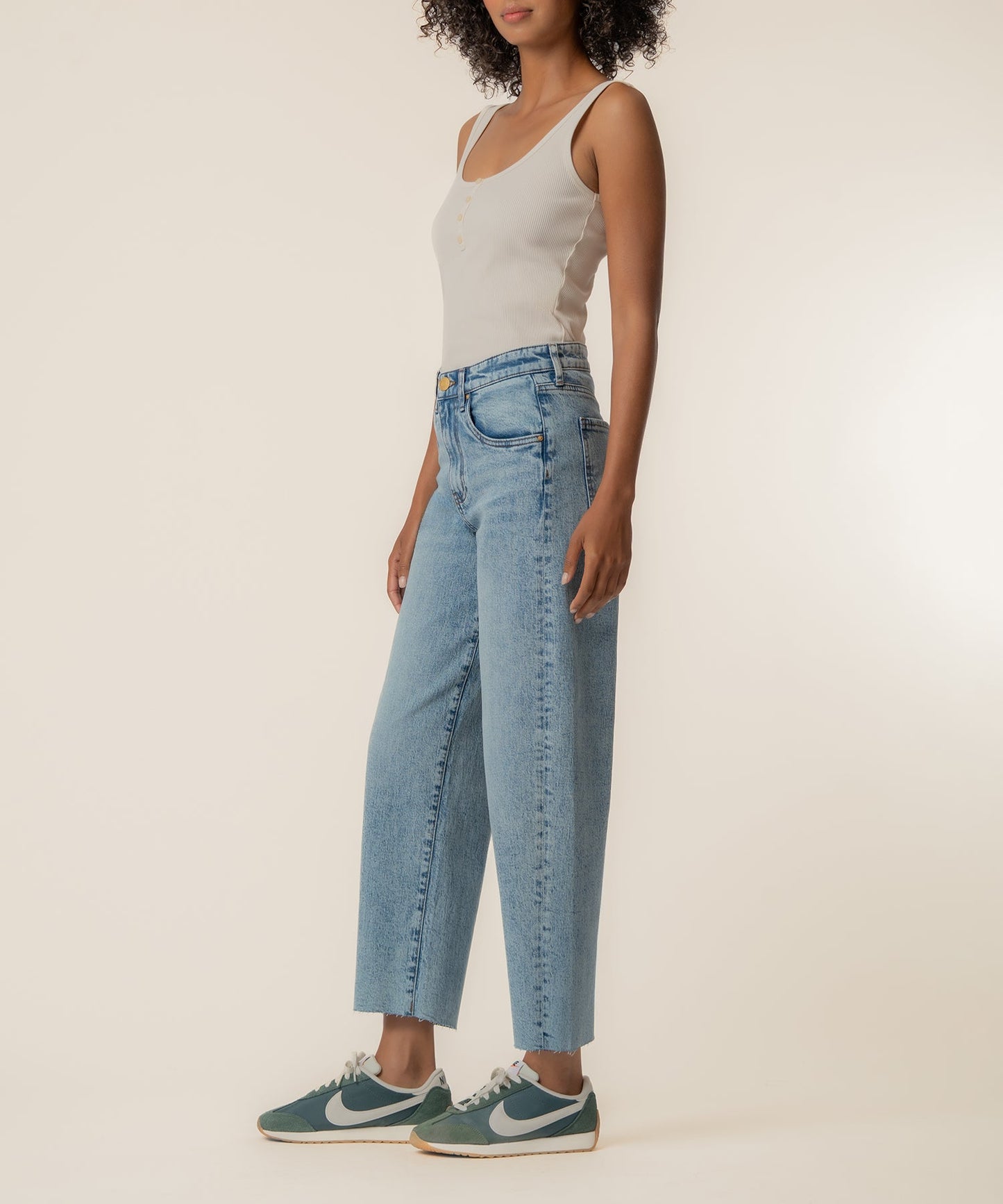 Gwen High Rise Wide Leg, Petite in Well Wash