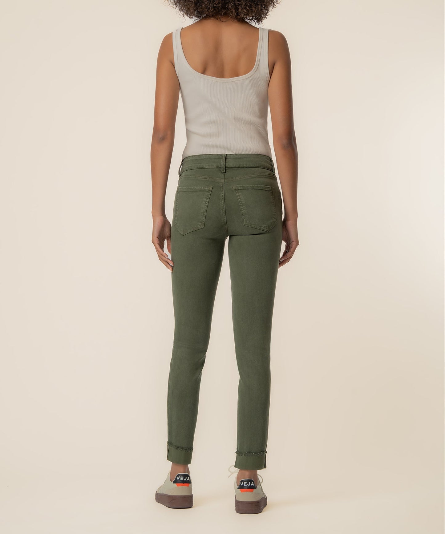 Amy Mid Rise Ankle Straight, Petite in Tree