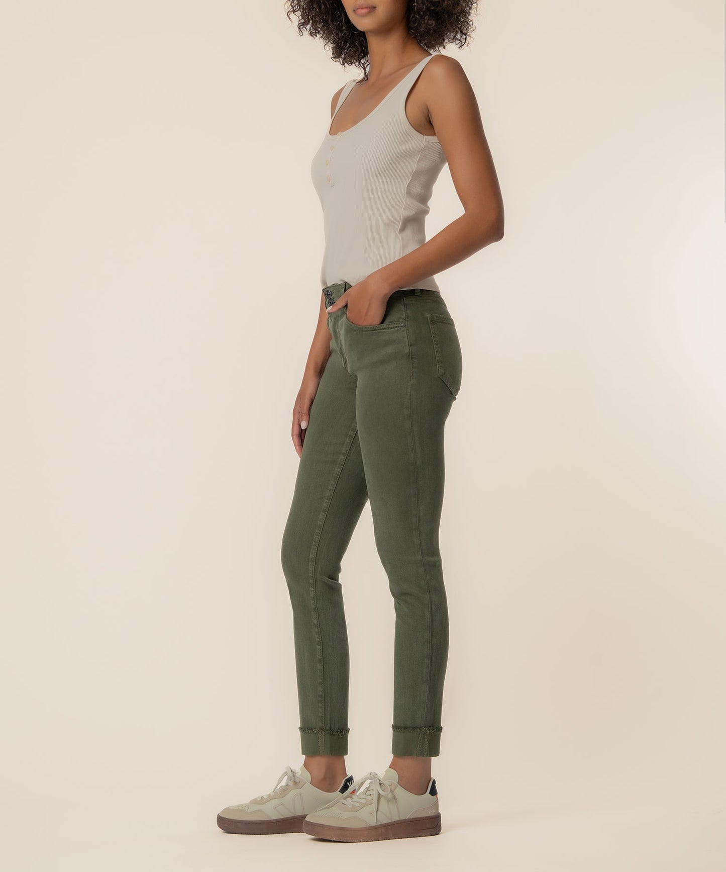 Amy Mid Rise Ankle Straight, Petite in Tree