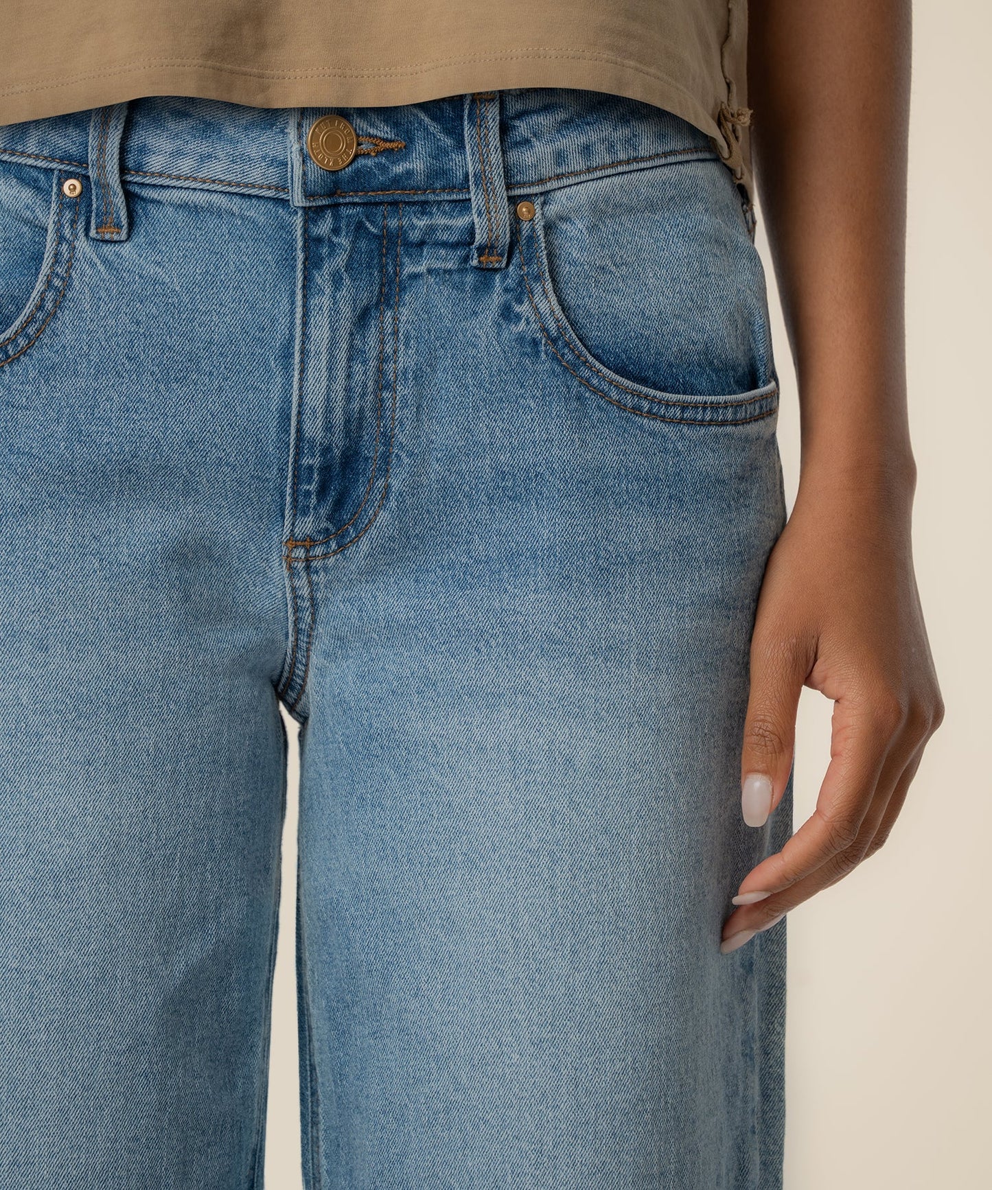 Selena Baggy Low Rise Straight Leg, Petite in Bravery Wash