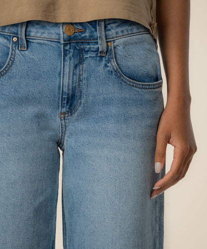 Selena Baggy Low Rise Straight Leg, Petite in Bravery Wash